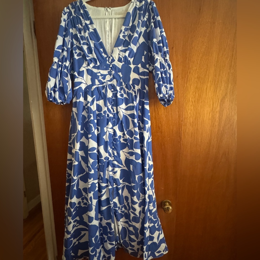 Gingham & Heels Blue Floral Maxi Dress